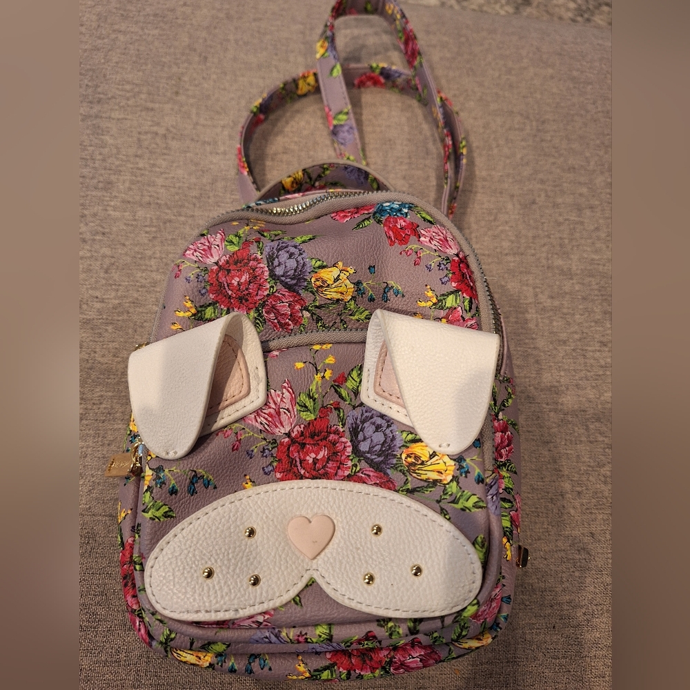 Betsy johnson backpack